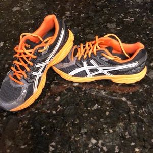 Asics Gel Contend 3 😀😀Boys Youth Size 6 Sneakers